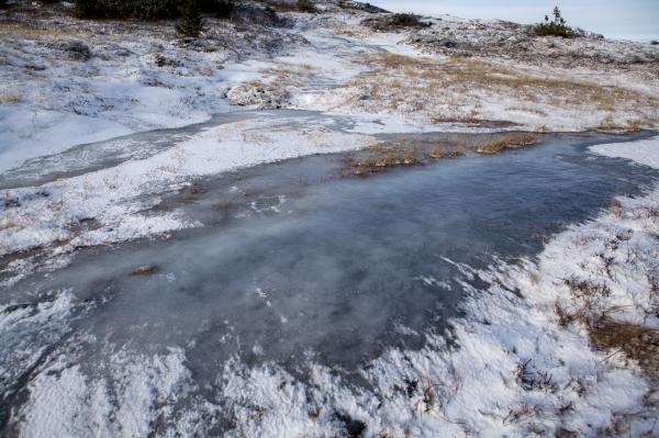 Mye regn rett før kulda satte inn har laget spektakulære issvuller